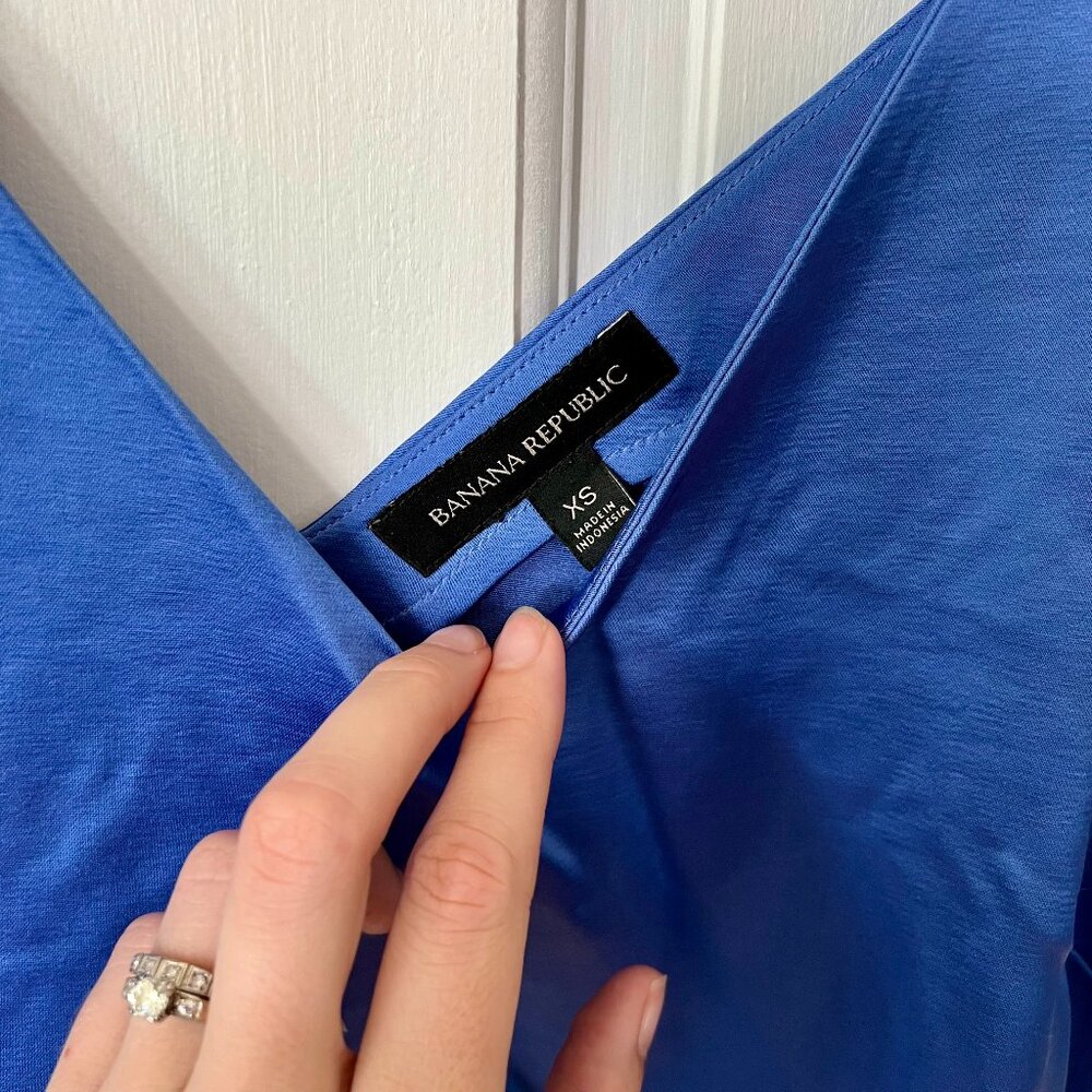 Banana Republic Blue tank top - Picture 2 of 5